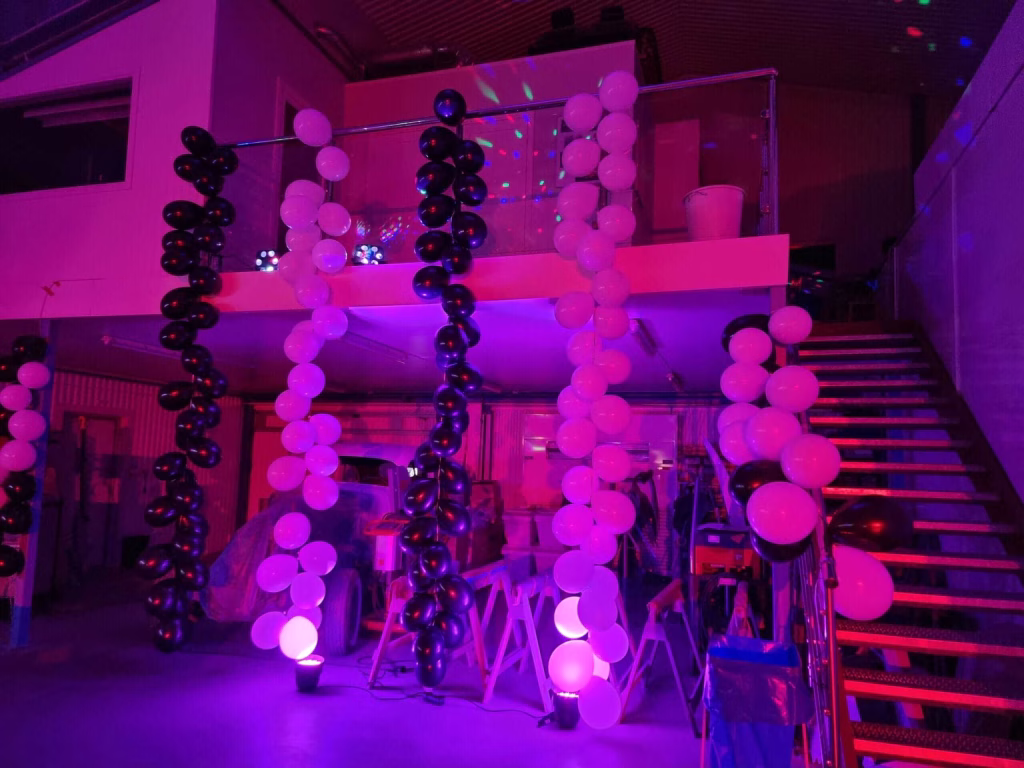 party setup5 1024x768 jpg